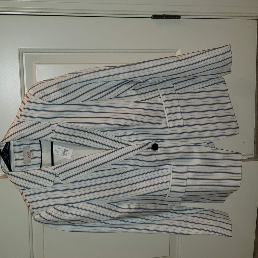 LOFT NWT Blazer